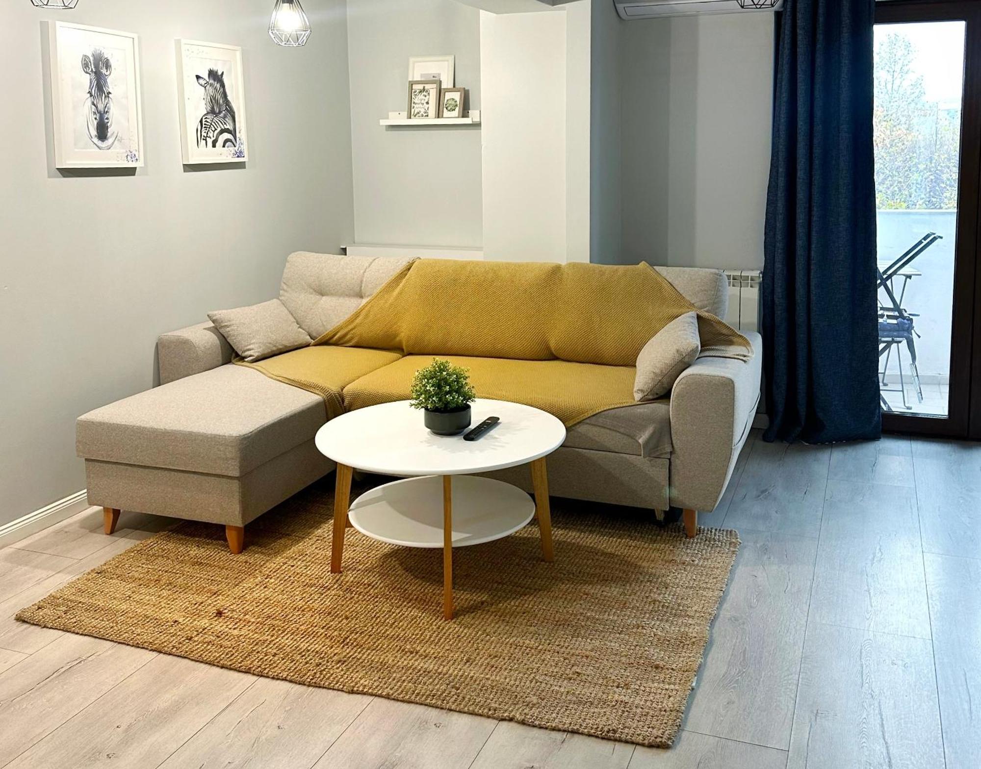 Zebra'S House Apartment Bukares Bagian luar foto