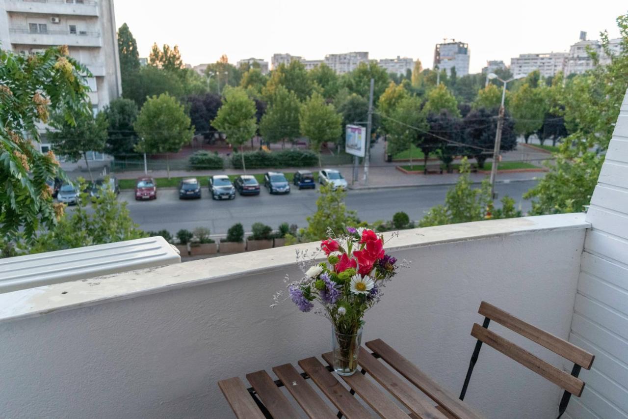 Zebra'S House Apartment Bukares Bagian luar foto