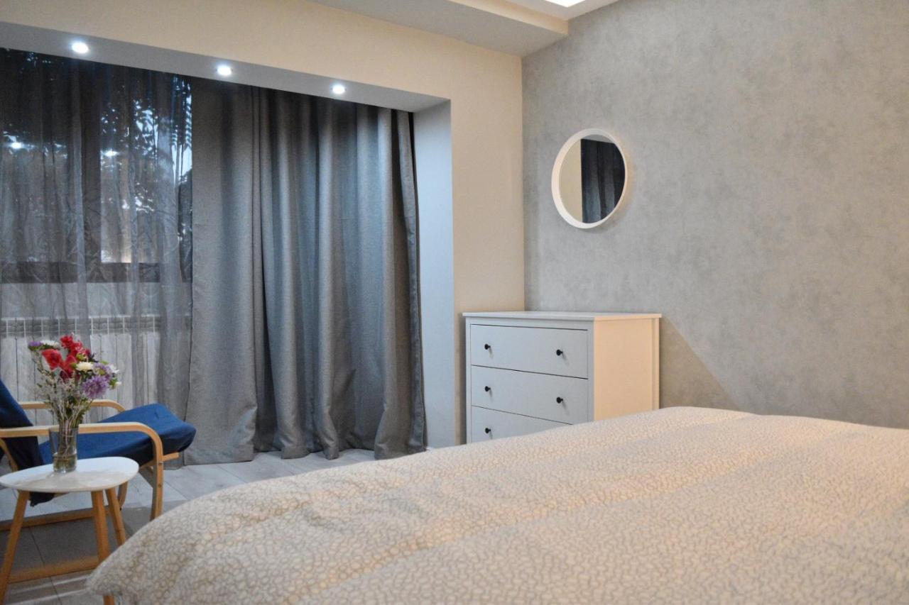 Zebra'S House Apartment Bukares Bagian luar foto