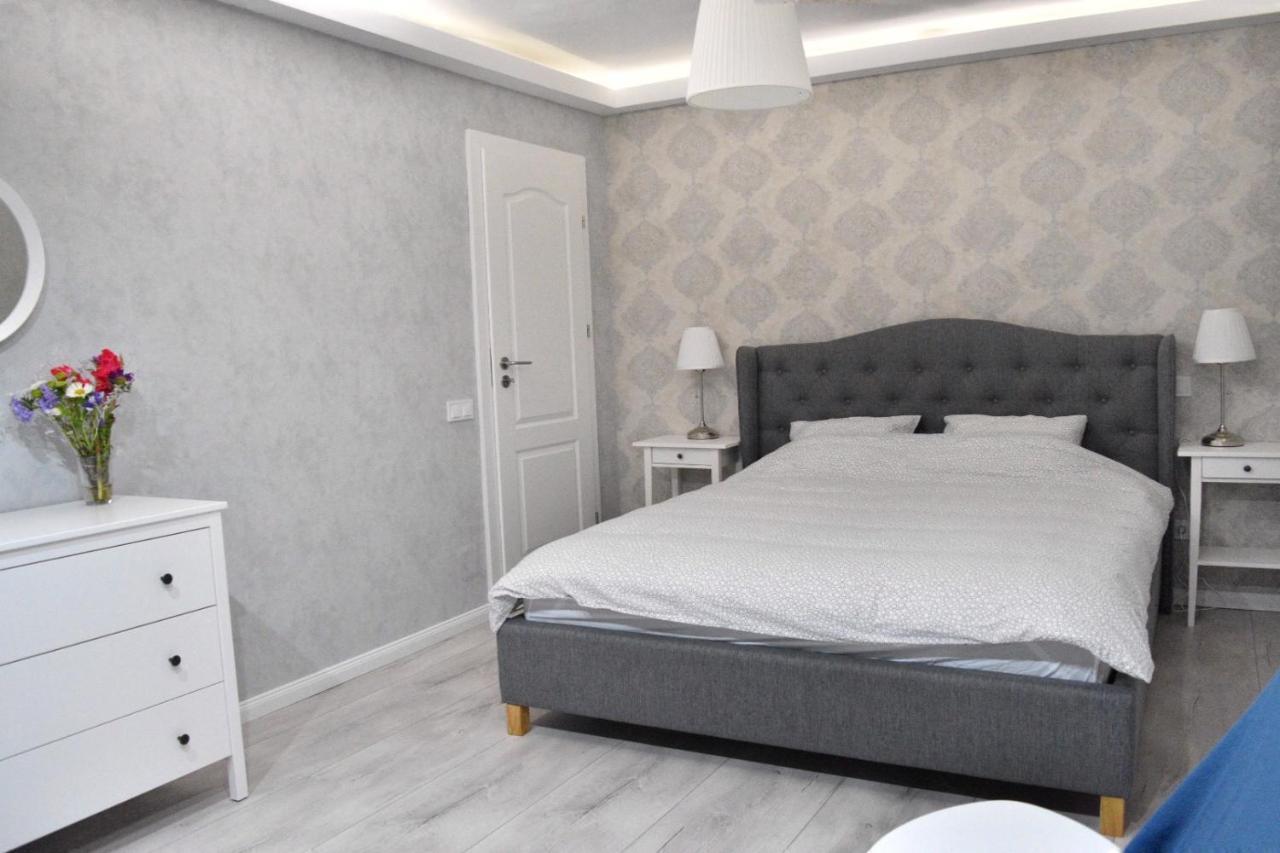 Zebra'S House Apartment Bukares Bagian luar foto